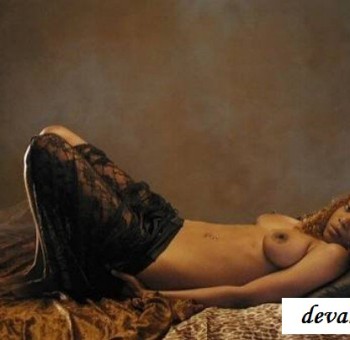 Голые мулатки Мулатка укрытая шалью