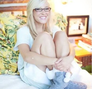 Голые в очках - Сексуальный шарм очкастых красоток (эротика) Сексуальный шарм очкастых красоток (эротика)