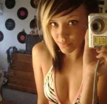 Голые эмо Прекрасные эмочки соблазняют