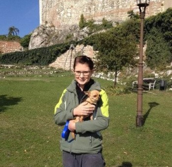 Фото голых дома Эротика очкастой иностранки выставившей оттянутые губы (15 фото эротики)