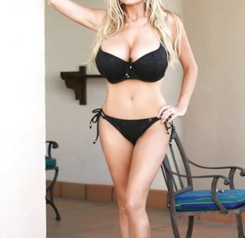 Порно звезды Знаменитые дойки Kelly Madison (15 фото эротики)