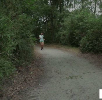 Голые в душе Аппетитный зад голой девушки под душем (27 фото эротики)