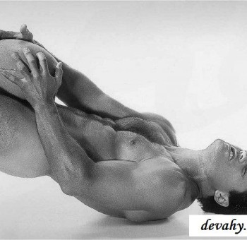 Голые парни Очаровательная эротика парней на фото