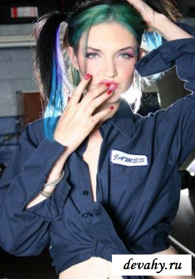 Фото сессия готшей на СТО