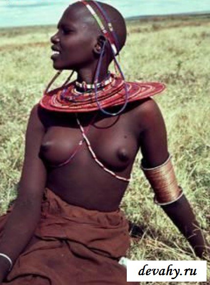 Украшение в голых племенах