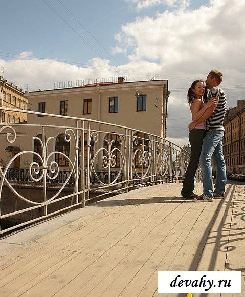 Девочку выебали в разных позах