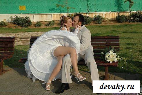 Обнаженные попки с кисками девушек на свадьбах