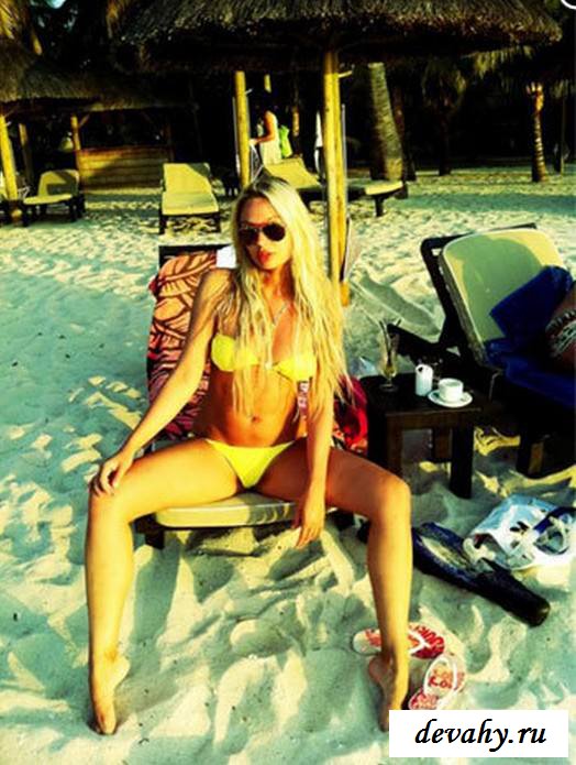 Эротика Натальи Рудковой в бикини (эротика)