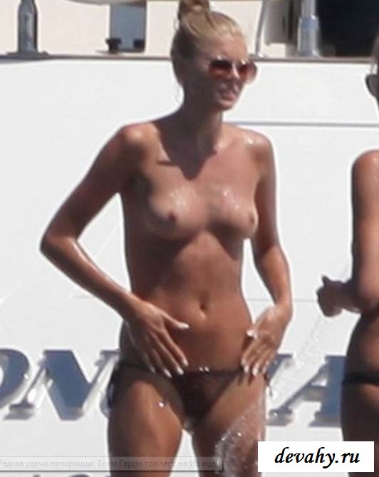 Эротика с прекрасной Тони Гаррн на яхте (эротика)