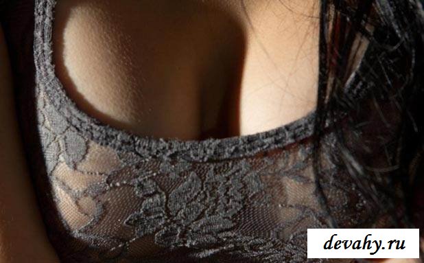 Возбужденная вагина раздетой девицы (16 фото эротики)