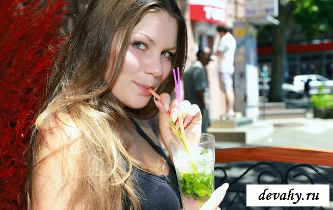 Сексуальное тело обнаженной девчонки   (эротика)