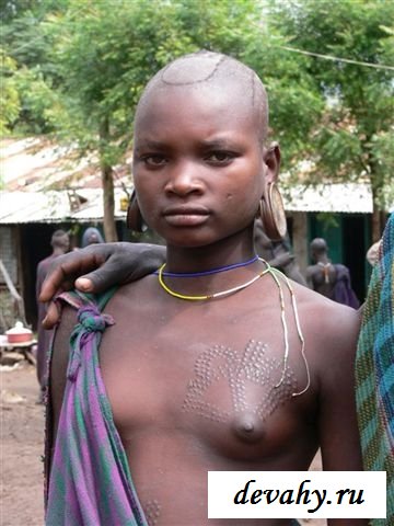 Замечательные негритянки без одежды в Африке