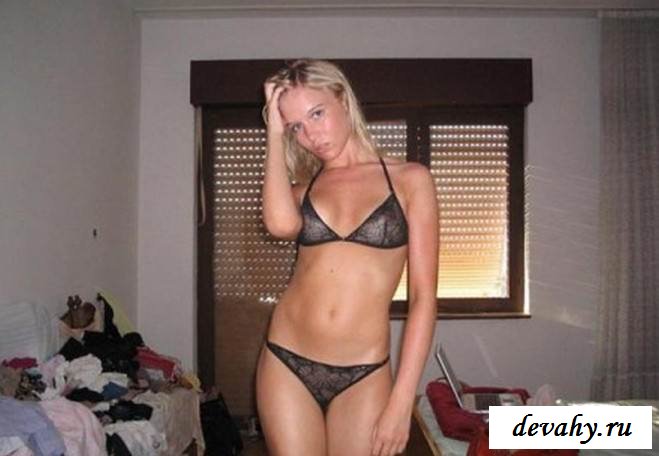 Соблазнительные наряды  обнаженной чиксы (15 фото эротики)