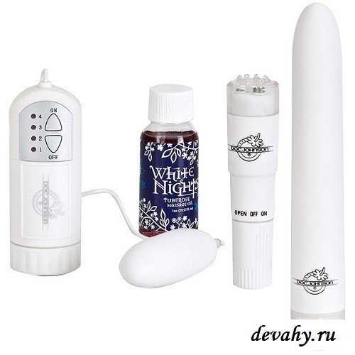 Вибратор Набор White Nights Pleasure Kit вызывает желание