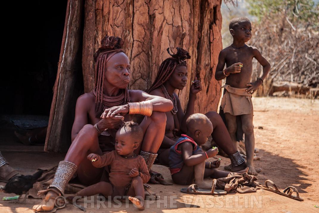 Намибия Химба молодые девушки