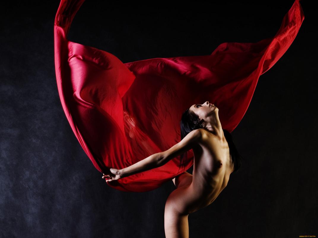 Эротические танцы девушек