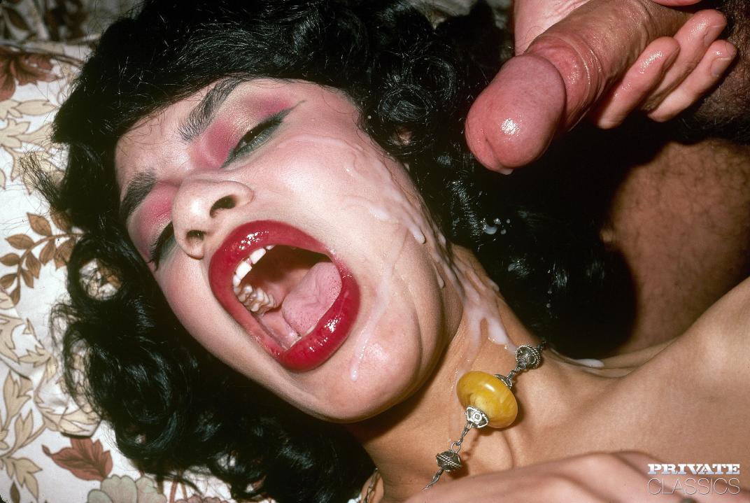 Ретро камшоты на большую грудь